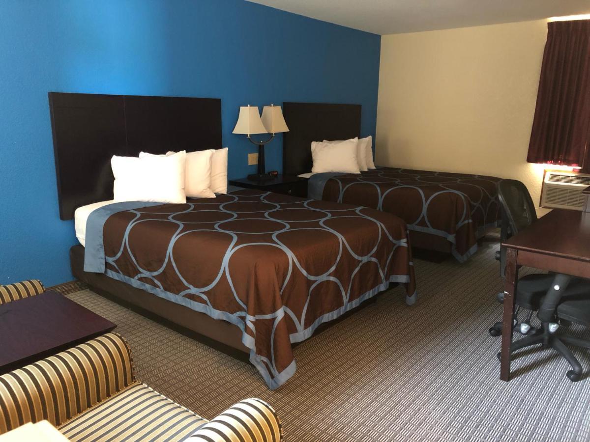 Amerivu Inn & Suites Eau Claire Eksteriør bilde